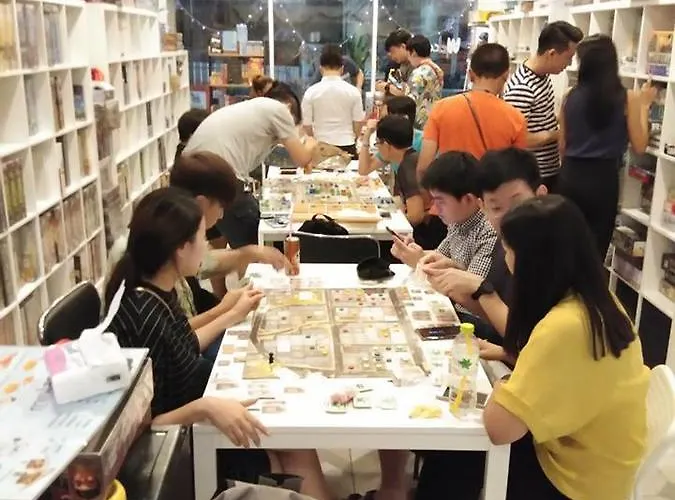 Board Game Hostel *